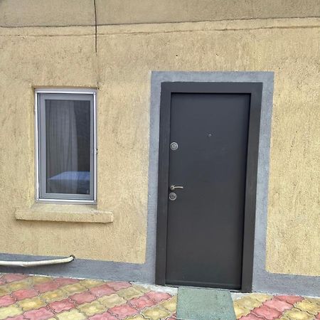 Apartamnet Regim Hotelier Bukarest Exteriör bild